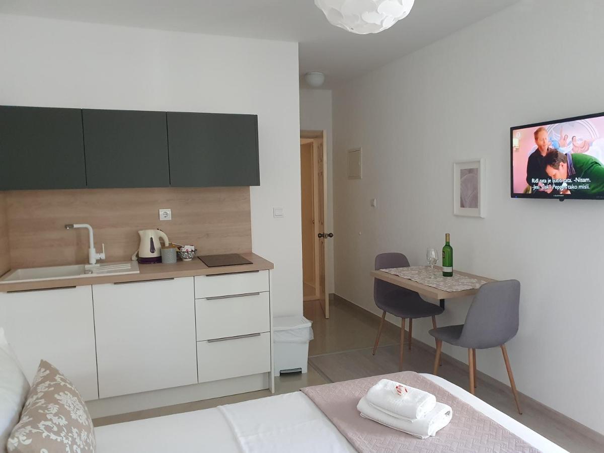 Apartmani Eterovic Baska Voda Exterior photo